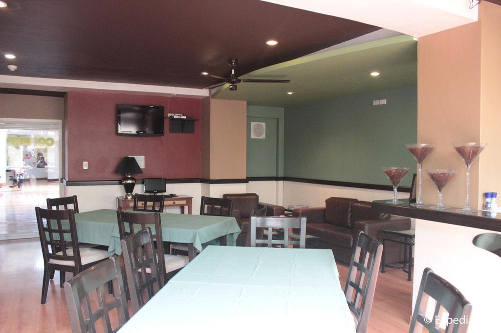 Wild Orchid Beach Resort Olongapo Exteriér fotografie